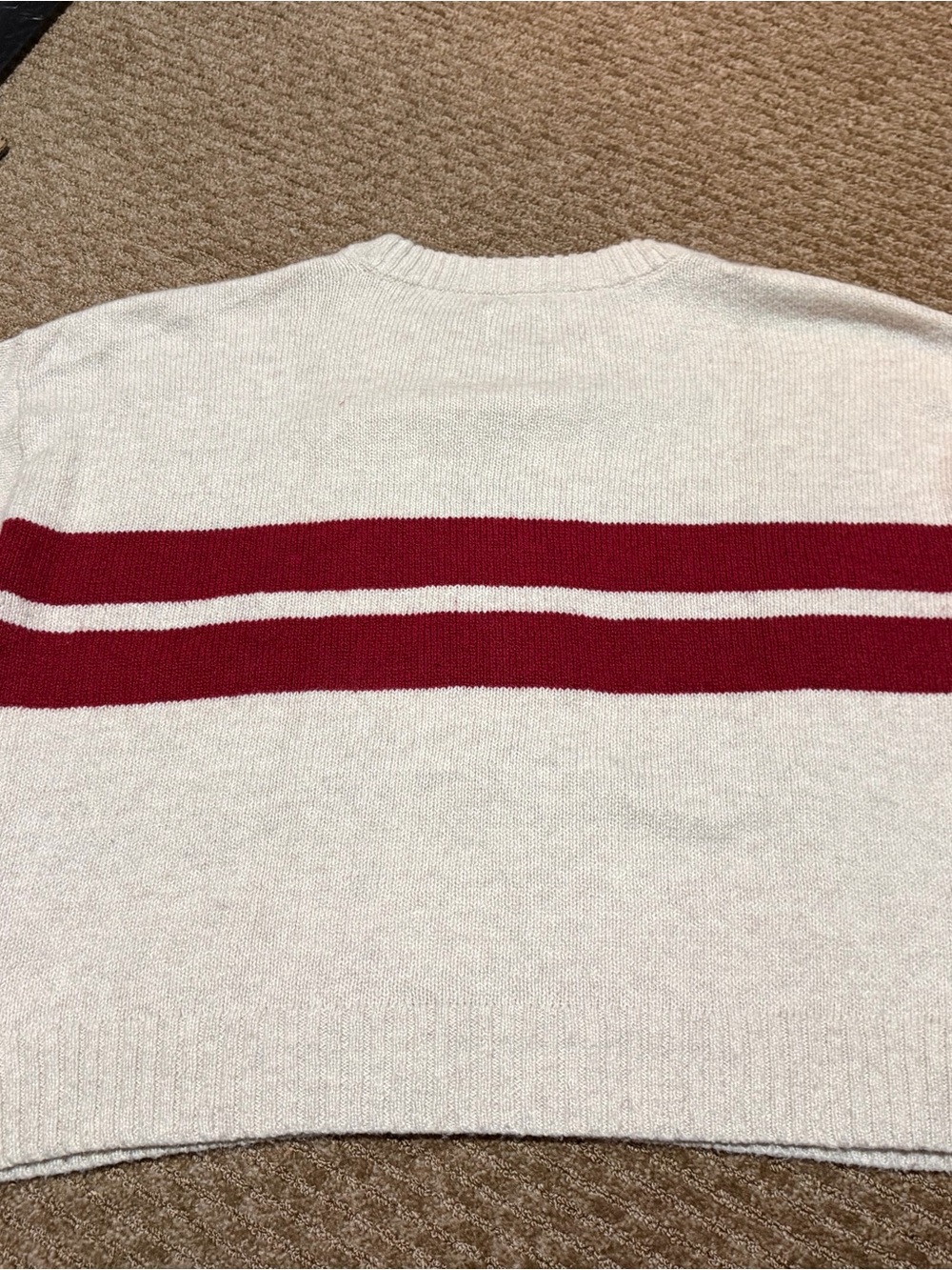 181 American Eagle x Snoopy Cream & Red Graphic Crewneck Sweater - Picture 10 of 10